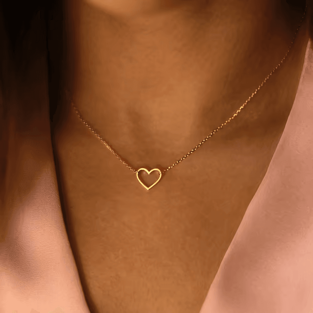 Céleste Paris Céleste Necklace Dainty Heart 18K Gold