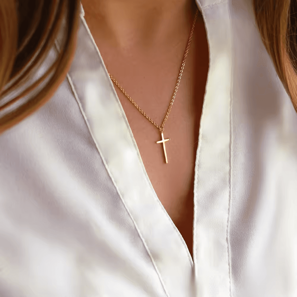 Céleste Paris Céleste Necklace Dainty Cross 18K Gold