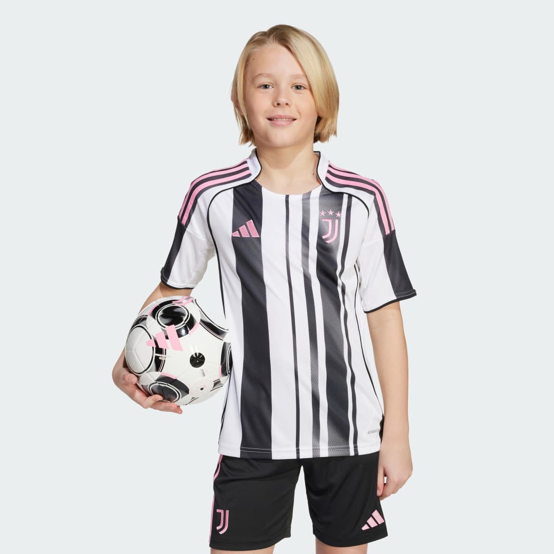 Adidas Juventus 25/26 Hjemmetrøye