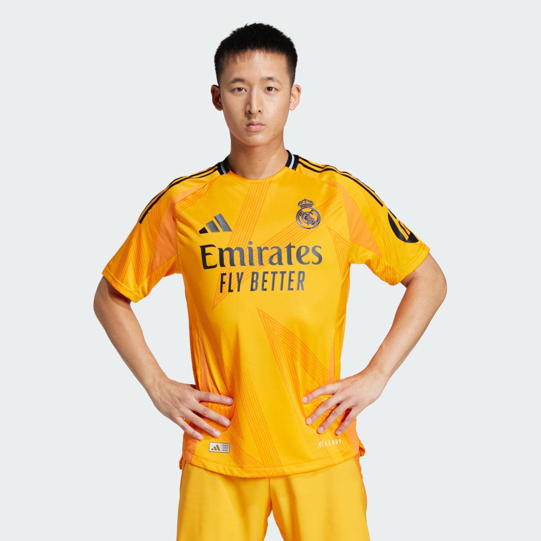 Adidas Real Madrid 24/25 Authentic Bortetrøye
