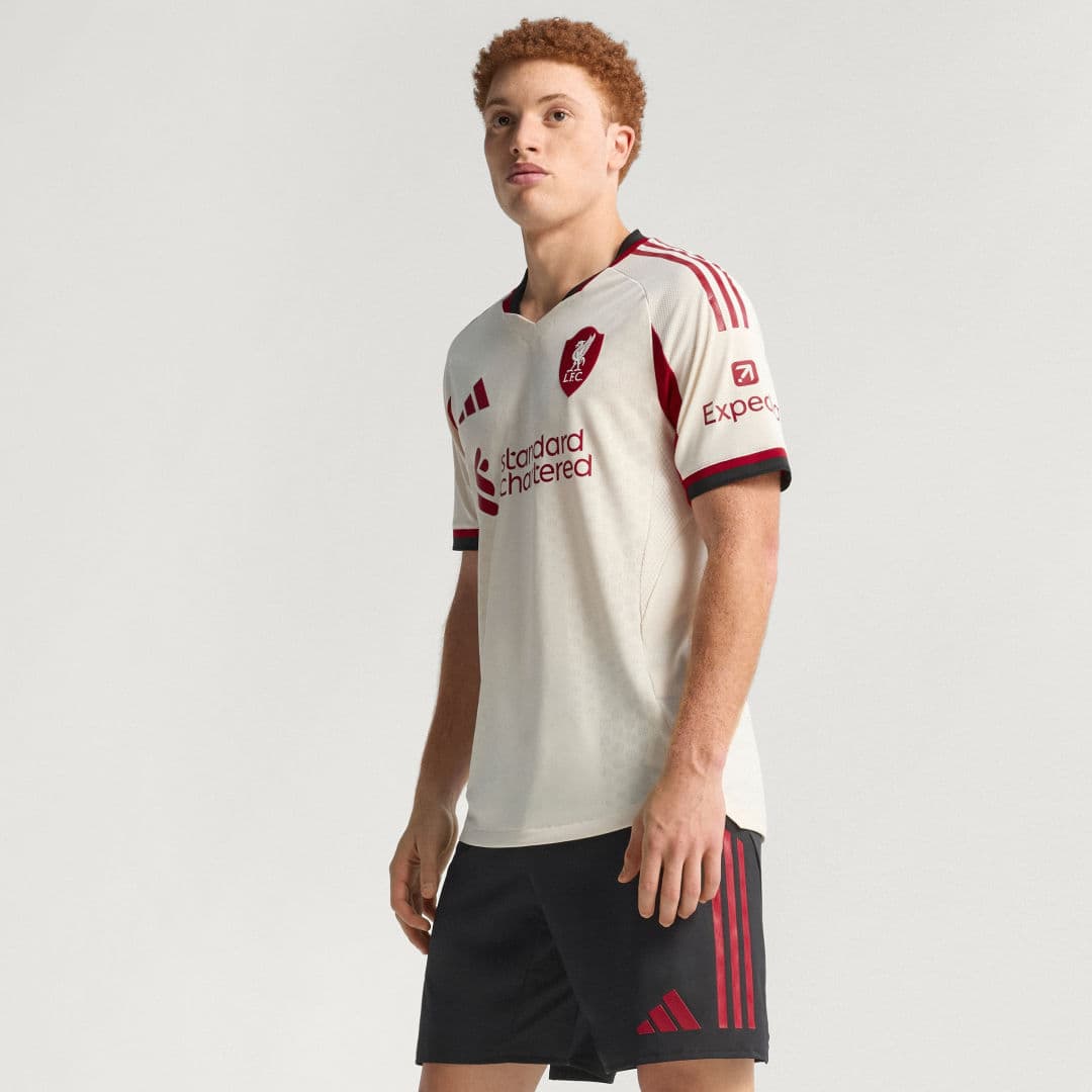 Adidas Liverpool FC 25/26 Authentic Bortetrøye