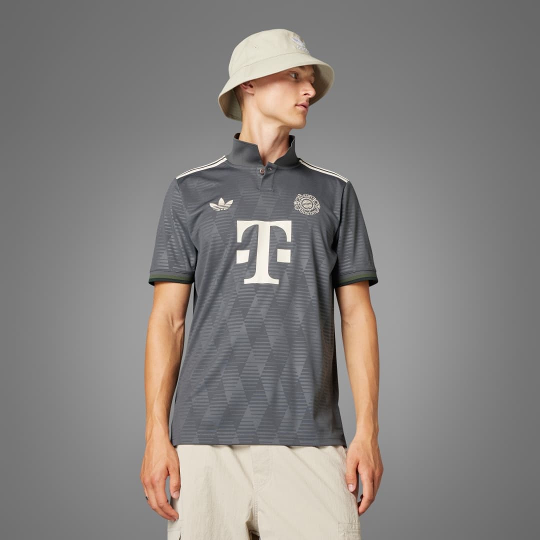 Adidas FC Bayern 24/25 Wiesn Trøye