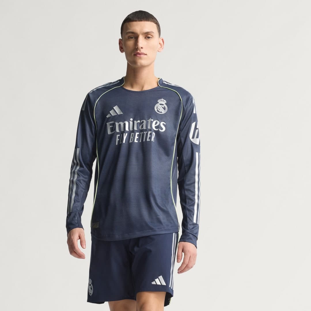 Adidas Real Madrid 25/26 Long Sleeve Authentic Bortetrøye