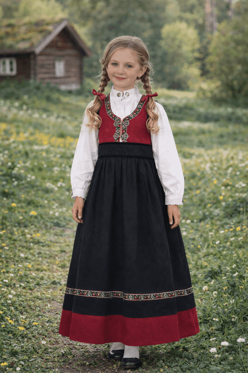 Salto Festdrakt Jente Rød (134 / 9 år)